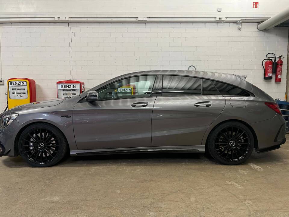 Bild 1/16 von Mercedes-AMG CLA 45 Shooting Brake (2019)