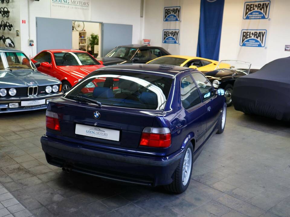 Image 16/33 of BMW 323ti Compact (1999)