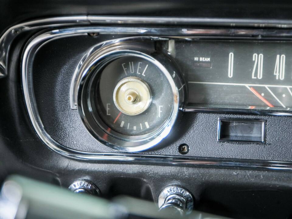 Image 16/50 de Ford Mustang 289 (1900)