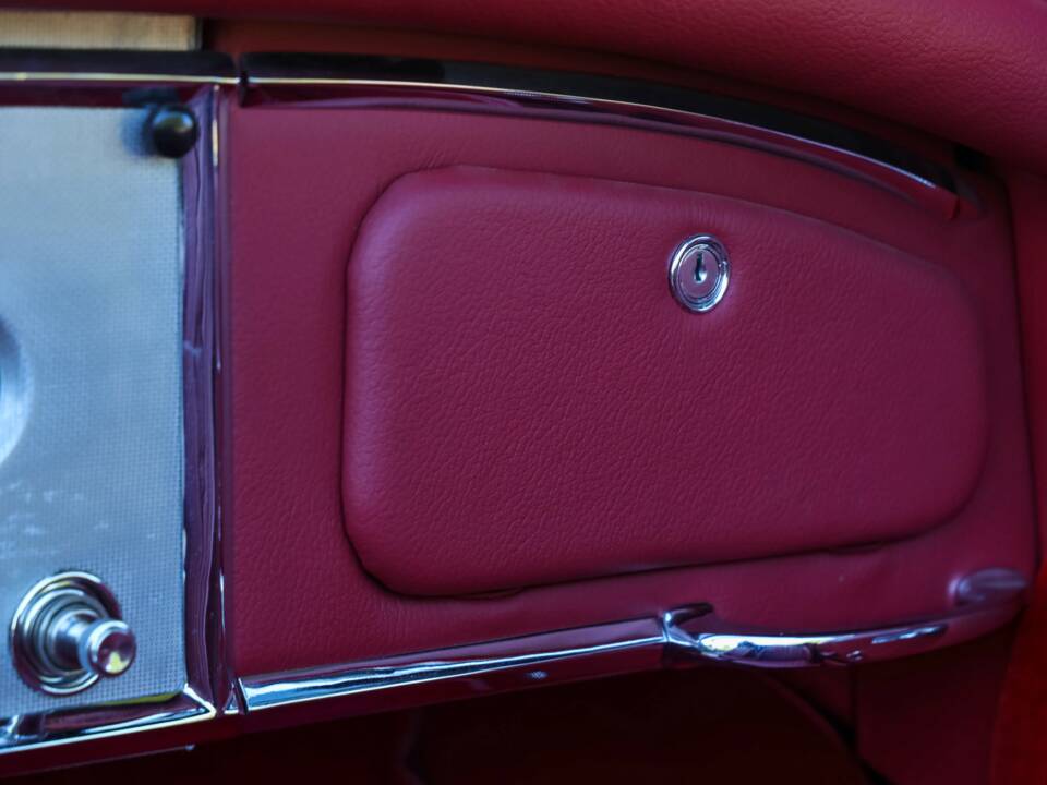 Obraz 48/50 pojazdu Jaguar XK 150 3.4 S DHC (1958)