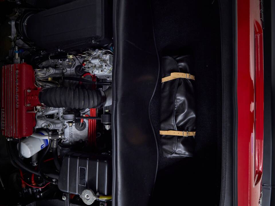 Image 86/97 of Ferrari 308 GTB Quattrovalvole (1983)