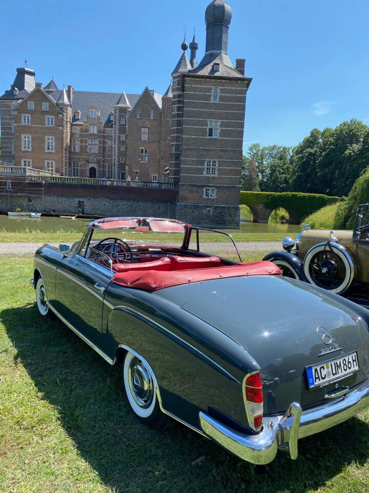 Bild 8/73 von Mercedes-Benz 220 S Cabriolet (1957)