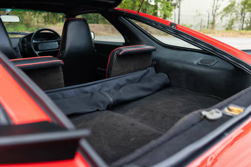 Image 35/50 of Porsche 928 S (1986)