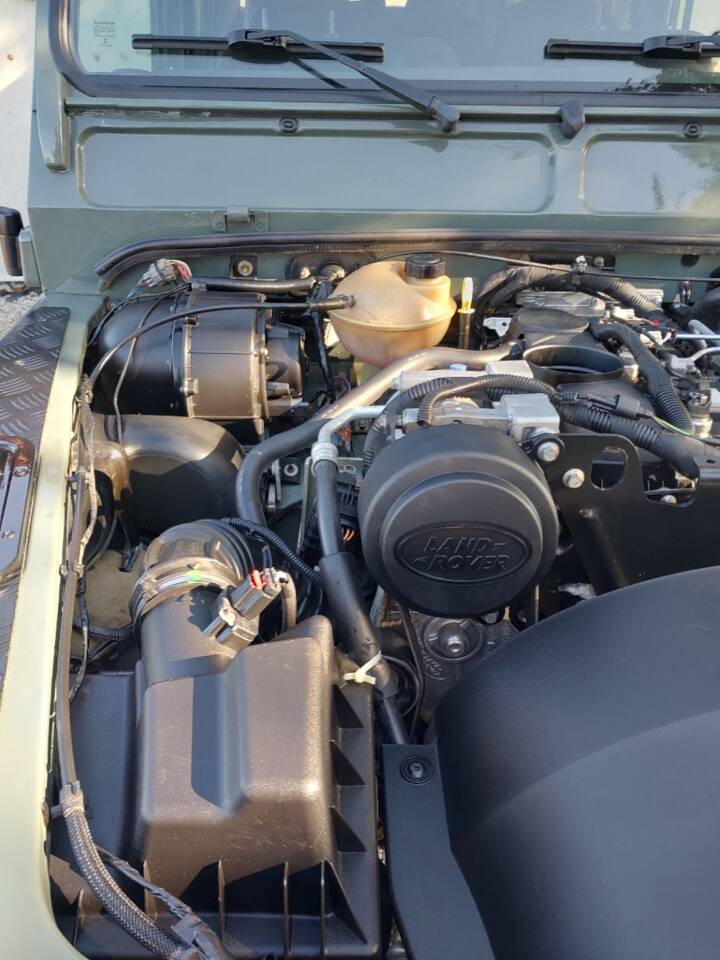 Obraz 52/56 pojazdu Land Rover Defender 110 (2007)