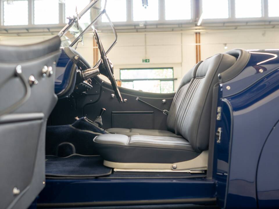 Immagine 44/62 di Jaguar XK 140 OTS (1954)