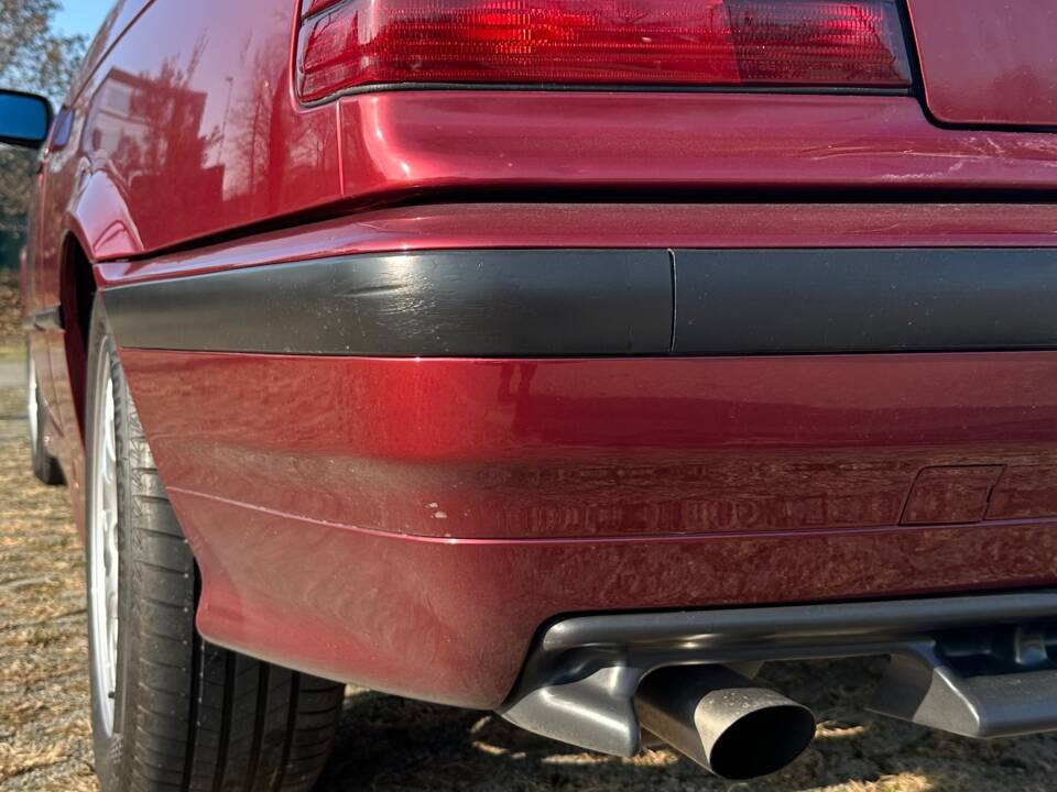 Bild 47/57 von BMW 320i (1993)