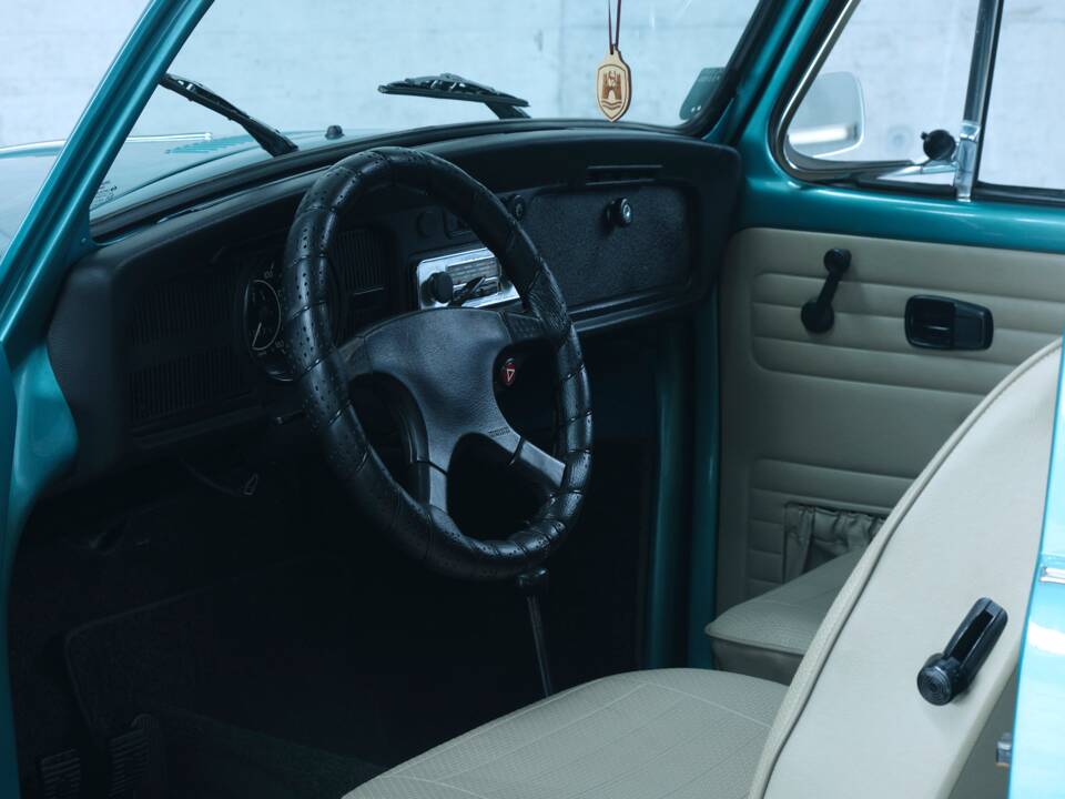 Bild 17/50 von Volkswagen Käfer 1300 (1973)