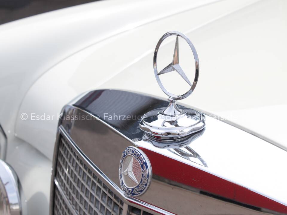 Image 8/35 de Mercedes-Benz 300 SEL 3.5 (1971)