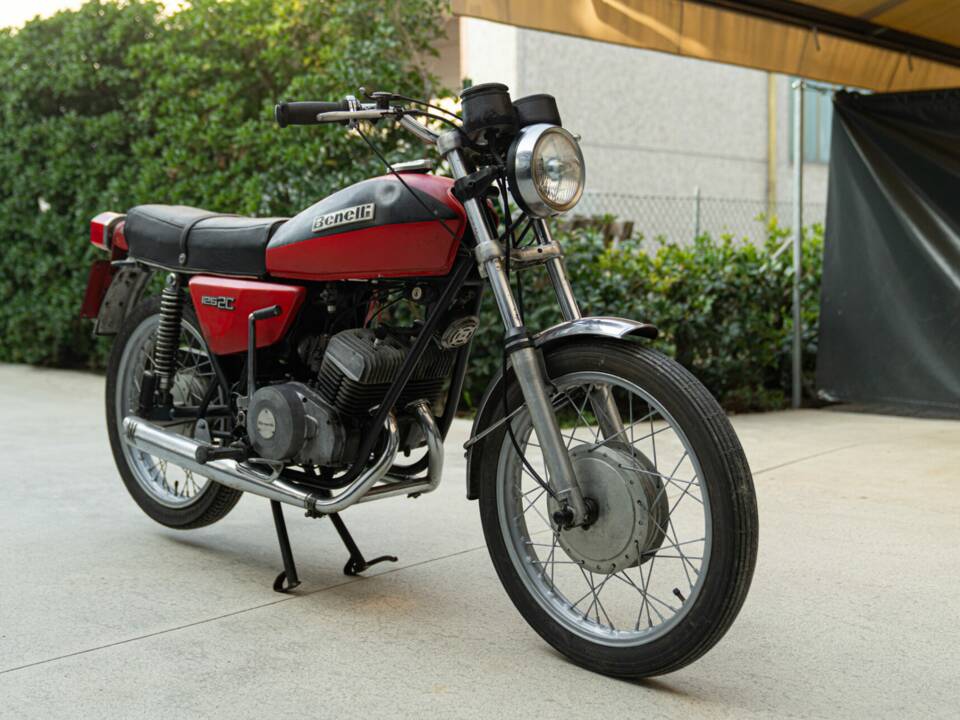 Image 6/26 de Benelli 125 Sport Special (1971)