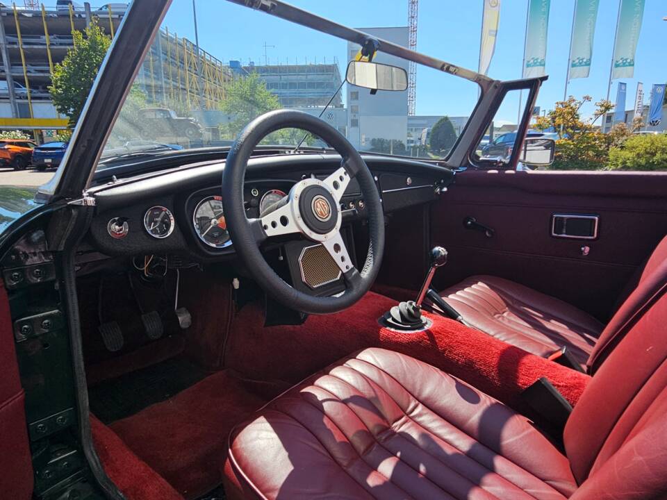 Bild 13/24 von MG MGB (1968)