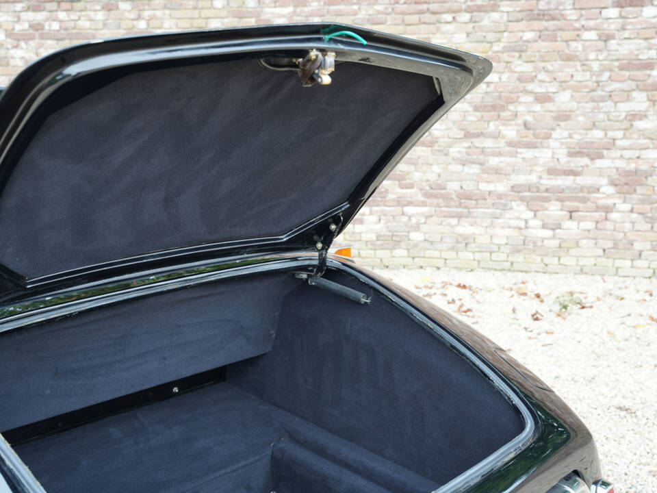 Image 25/50 of Citroën DS 23 Injection (1973)