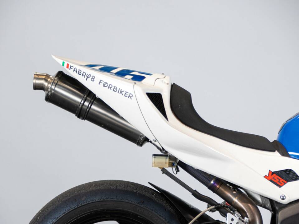Image 35/50 de Honda DUMMY (2004)