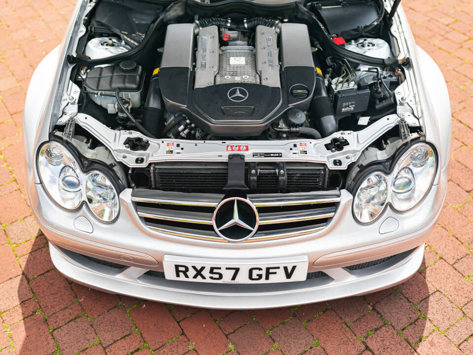 Bild 22/28 von Mercedes-Benz CLK DTM AMG (2006)