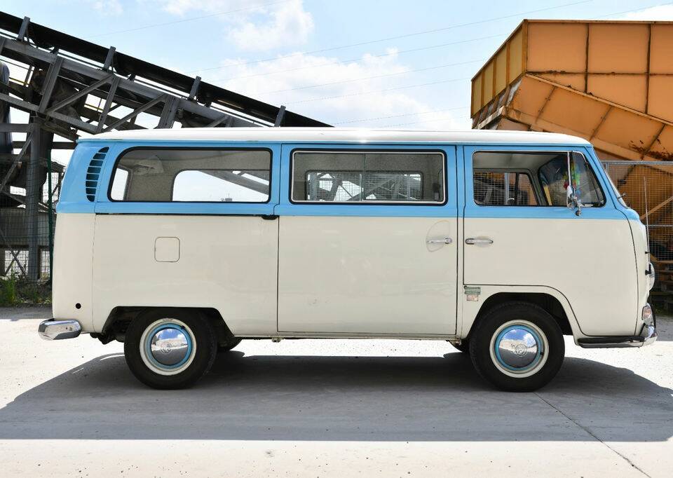 Immagine 8/8 di Volkswagen T2a Westfalia (1970)