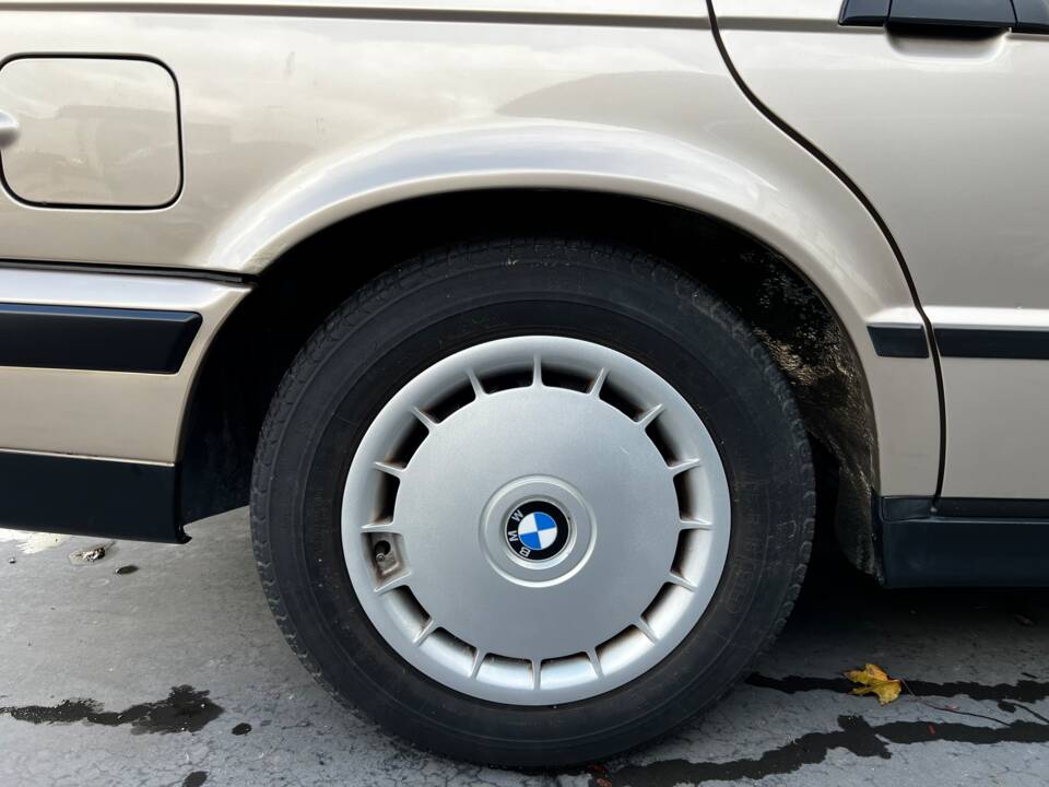 Imagen 85/100 de BMW 518i (1991)