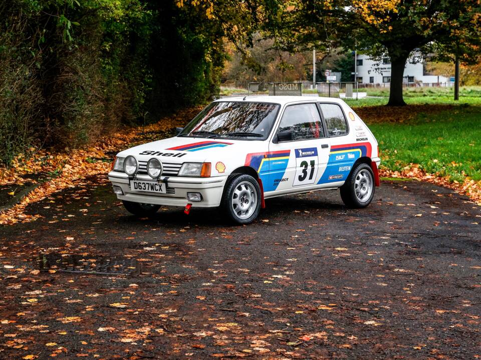 Imagen 21/44 de Peugeot 205 GTi 1.9 (1987)