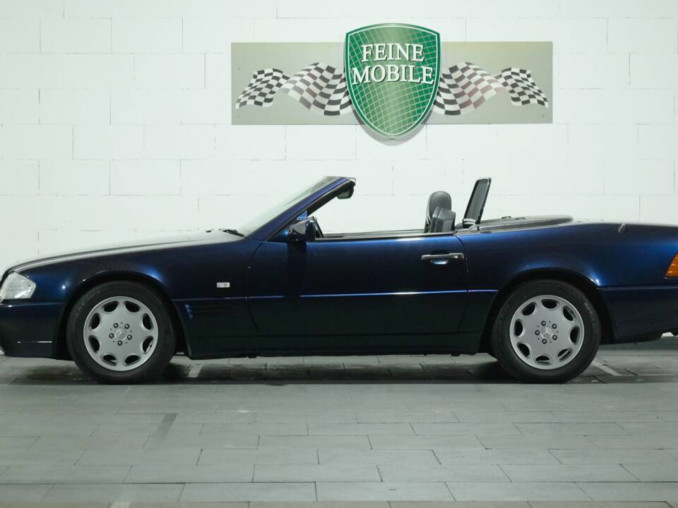 Image 2/33 de Mercedes-Benz 500 SL (1990)