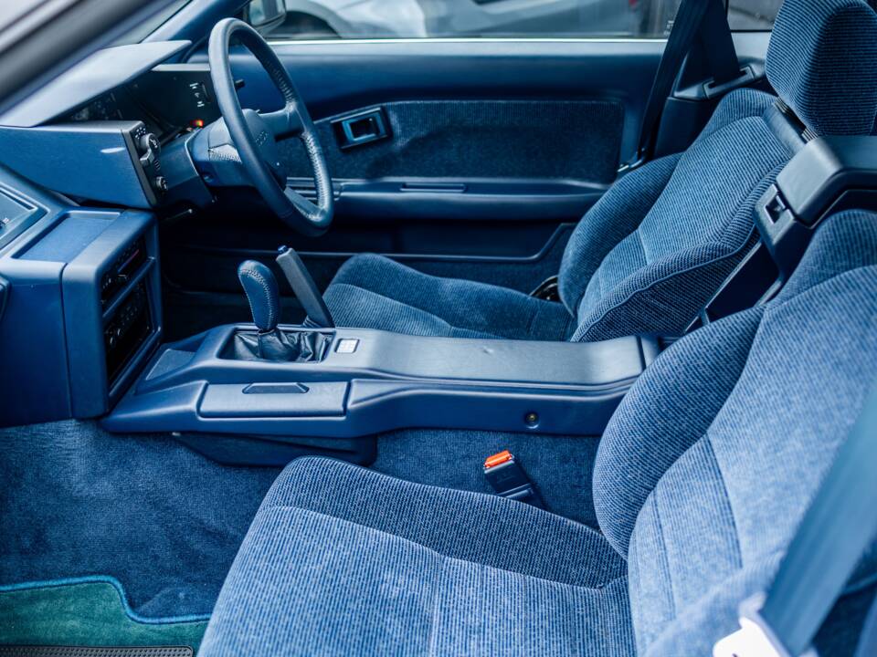 Image 33/49 of Toyota MR2 (1989)