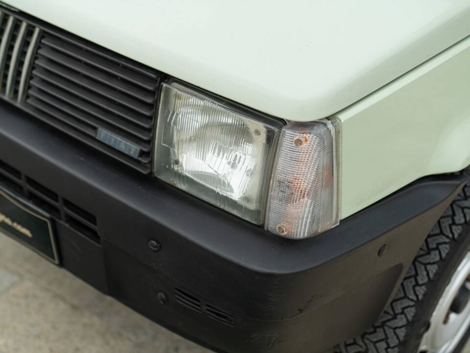 Immagine 10/44 di FIAT Panda 4x4 1,0 (1987)