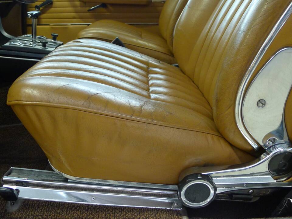 Bild 39/39 von BMW 3.0 CS (1972)