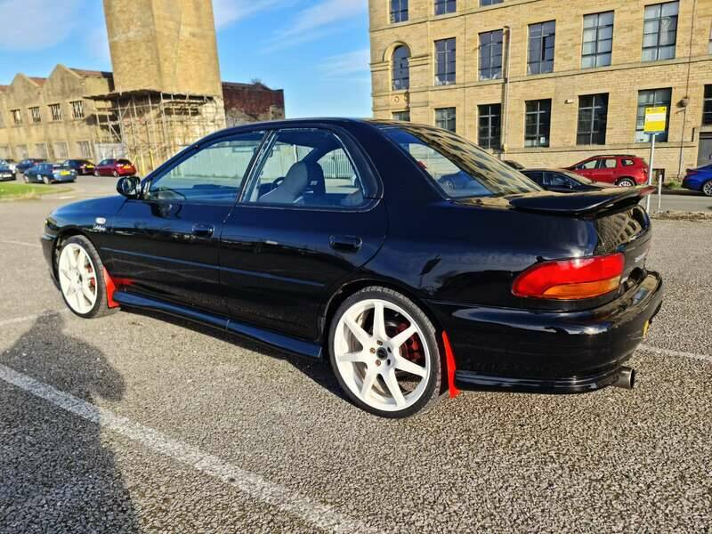 Image 8/14 of Subaru Impreza GT Turbo (1998)