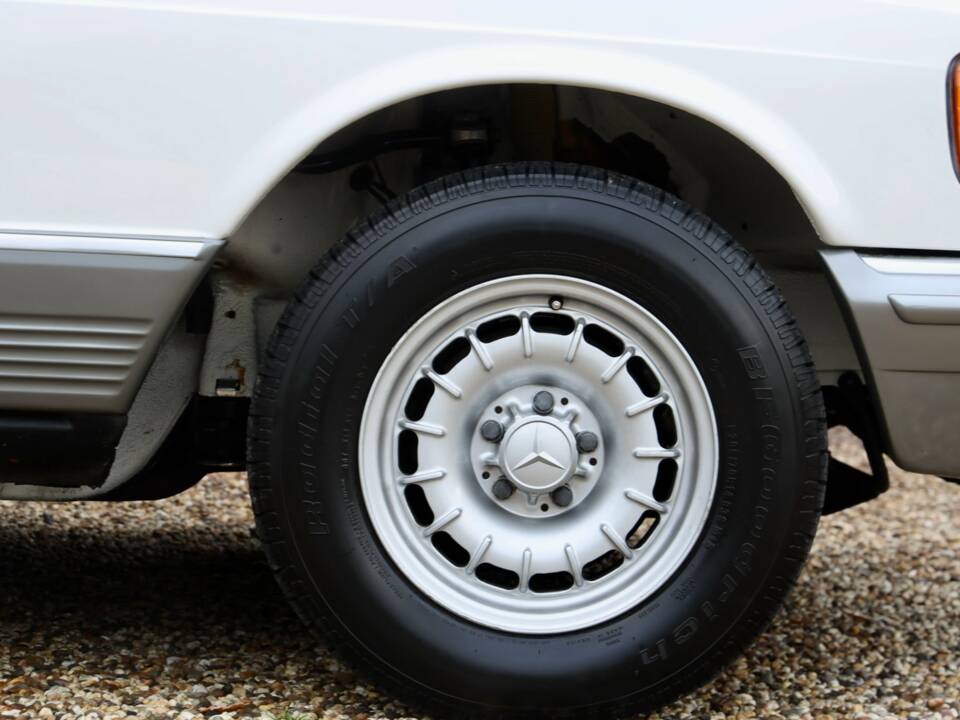 Bild 11/50 von Mercedes-Benz 380 SEL (1983)