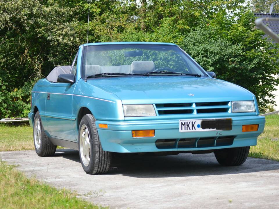 Bild 1/10 von Dodge Shadow 2.2L (1992)