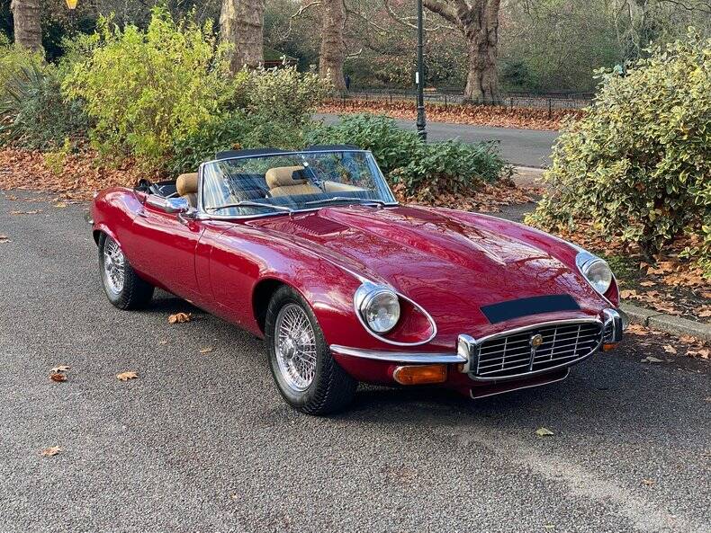 Immagine 36/50 di Jaguar E-Type V12 (1973)