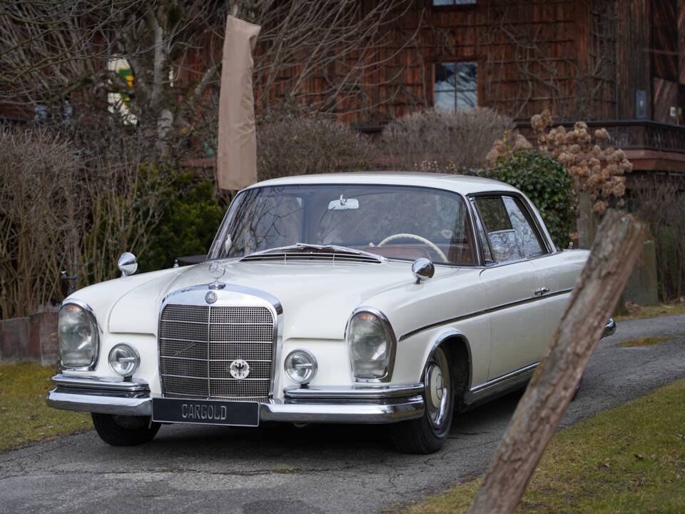 Bild 9/18 von Mercedes-Benz 300 SE (1965)
