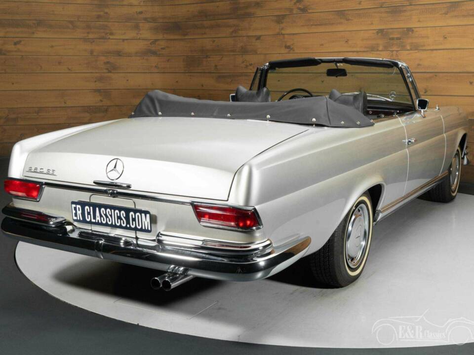 Imagen 15/19 de Mercedes-Benz 280 SE (1969)