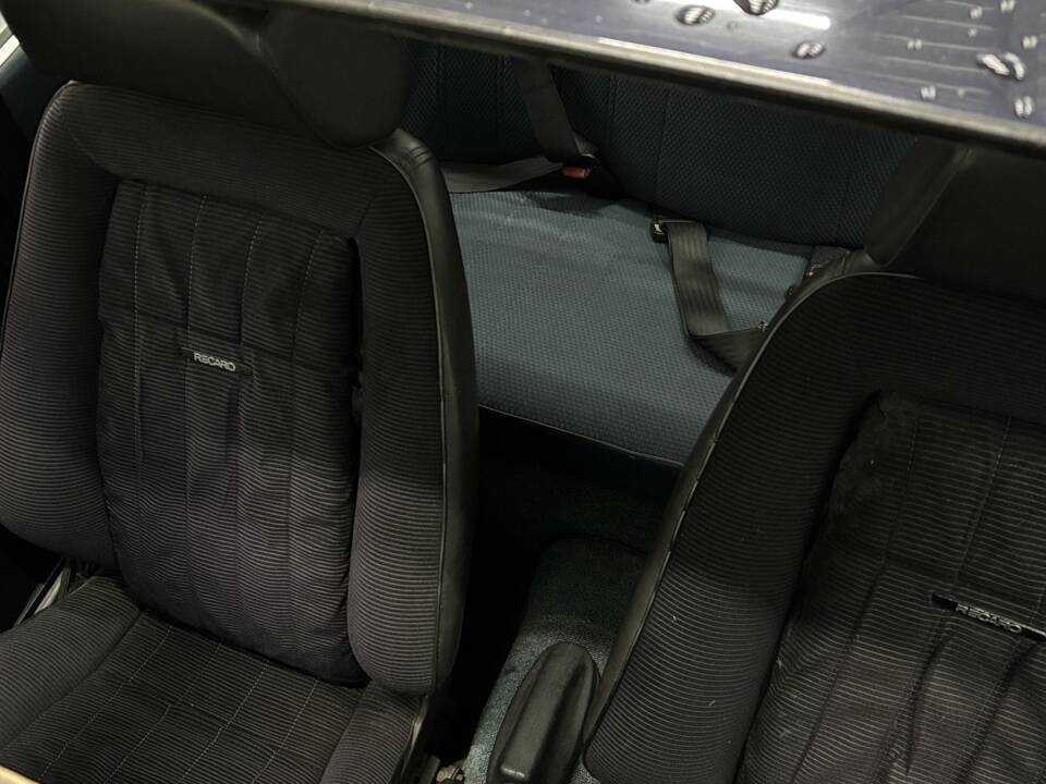 Image 12/28 of BMW 323i (1982)