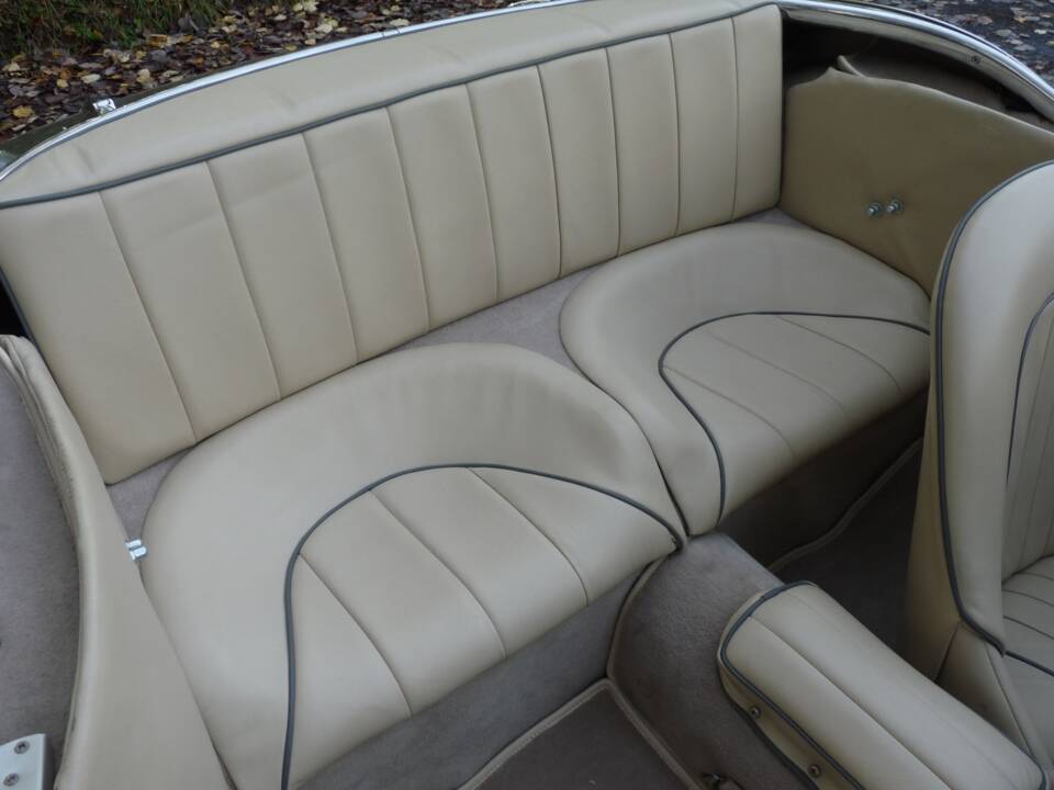 Image 19/32 of Austin-Healey 3000 Mk II (BT7) (1962)