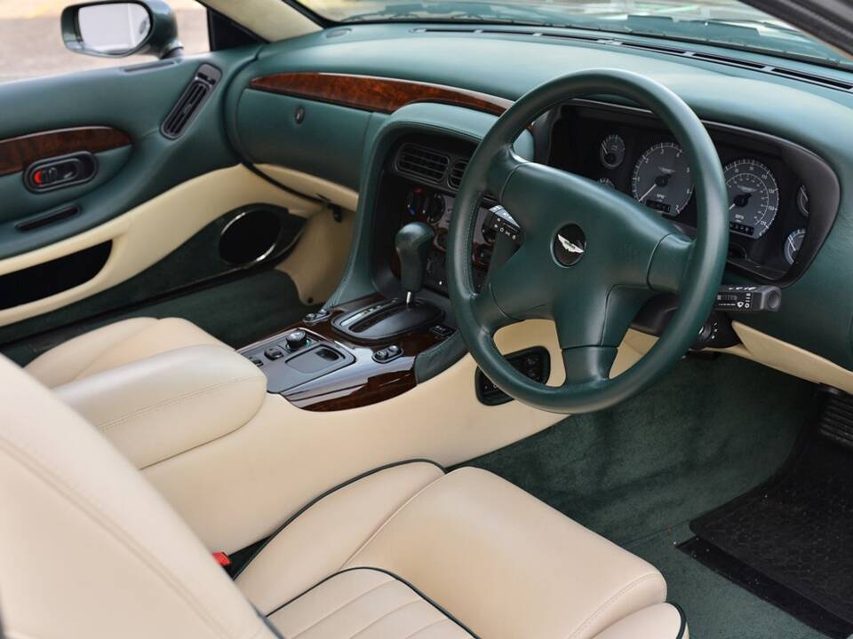 Imagen 7/18 de Aston Martin DB 7 (1995)
