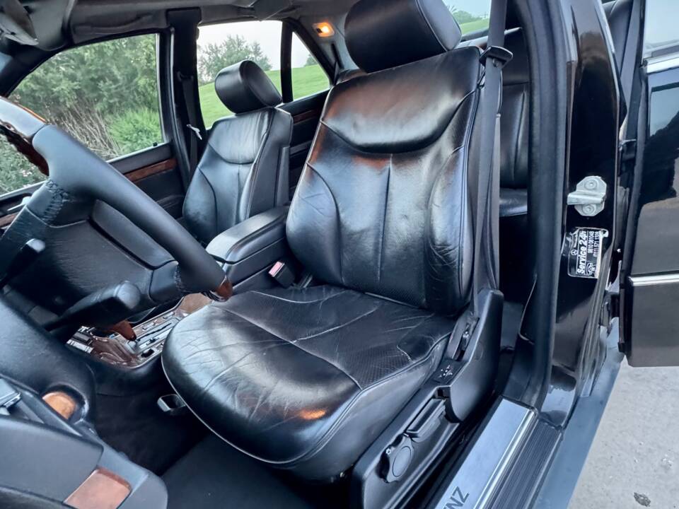 Bild 30/37 von Mercedes-Benz S 320 (1994)