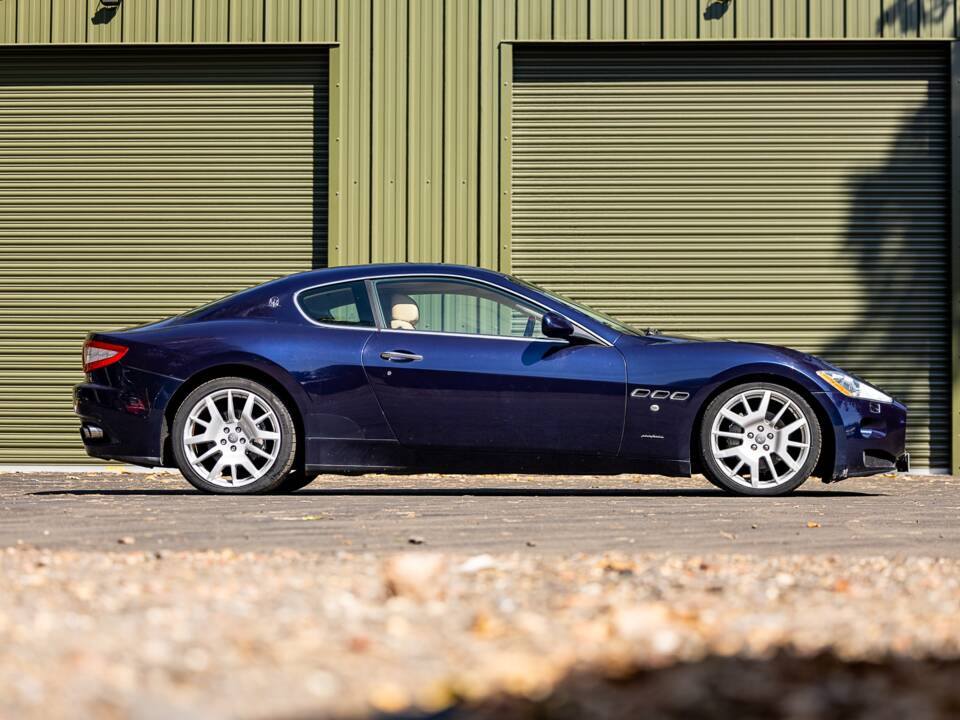 Immagine 17/31 di Maserati GranTurismo 4.2 (2008)