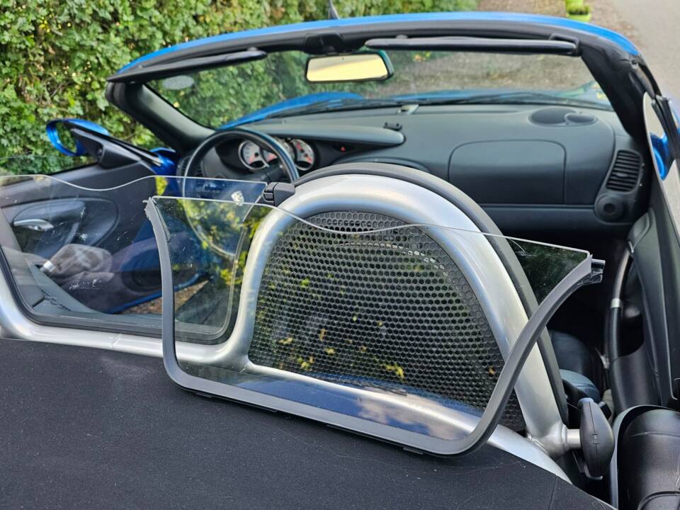 Image 4/6 of Porsche Boxster S (2000)