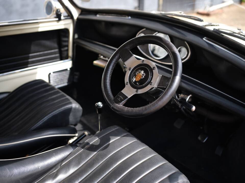 Image 18/50 of Austin Mini Cooper 850 (1968)