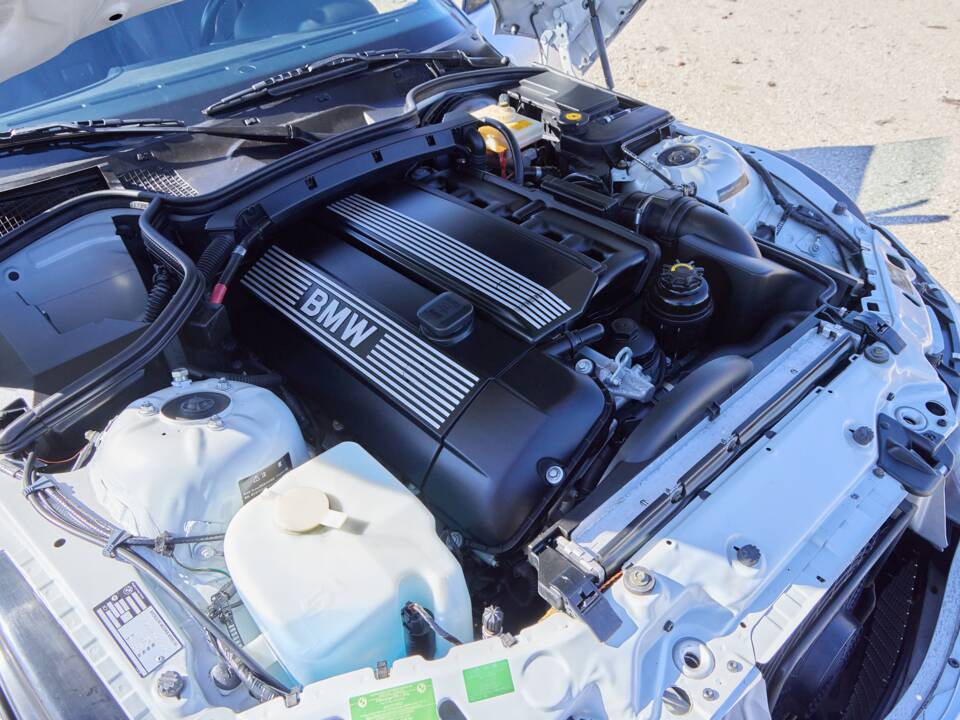 Bild 15/29 von BMW Z3 Coupé 3.0 (2002)