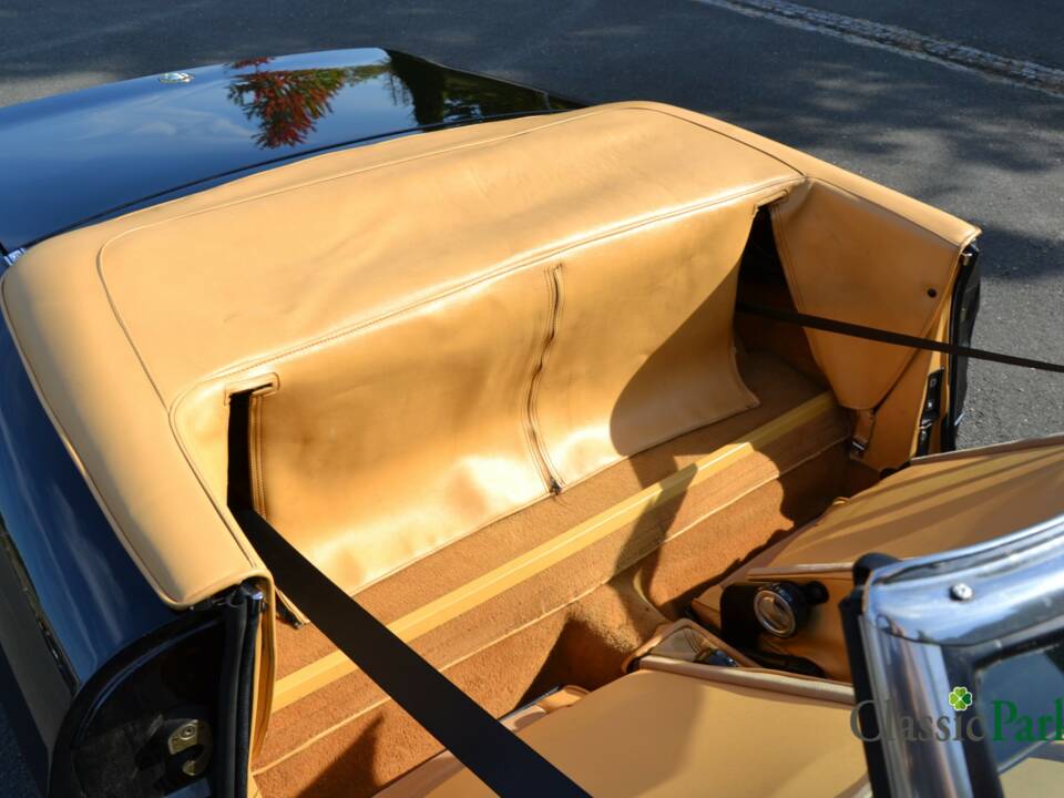 Image 35/50 of Alfa Romeo 2.0 Spider (1990)