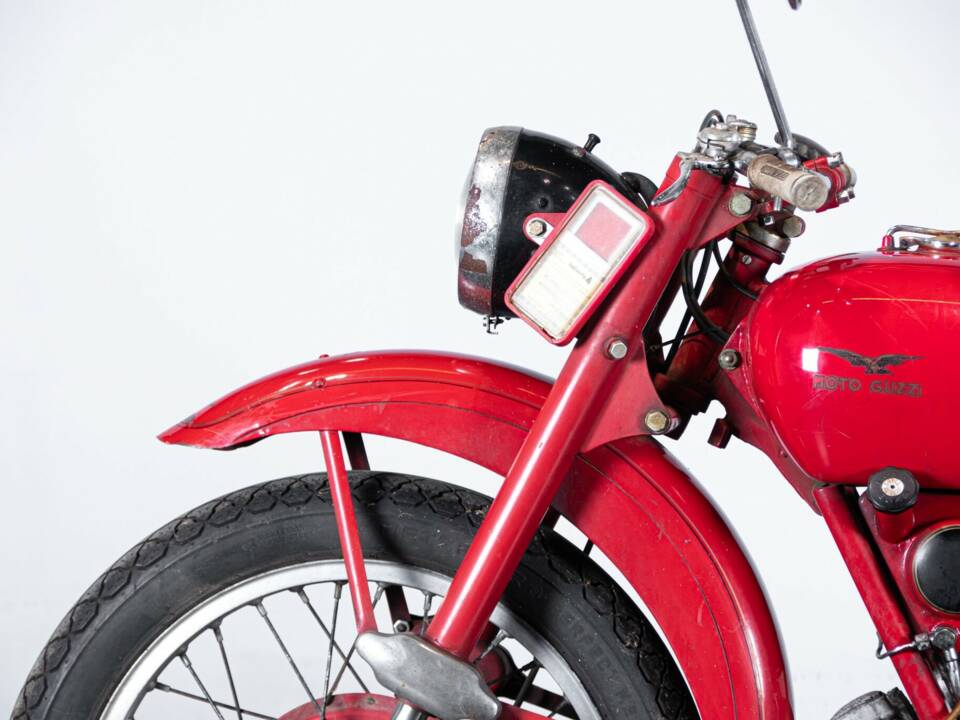 Image 11/50 de Moto Guzzi 250 SS (1950)