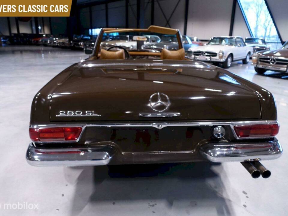 Image 6/12 de Mercedes-Benz 280 SL (1969)