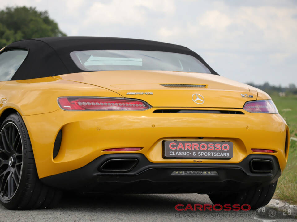 Image 22/50 of Mercedes-AMG GT-C Roadster (2018)