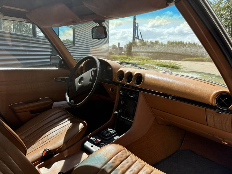 Image 2/8 of Mercedes-Benz 450 SL (1976)