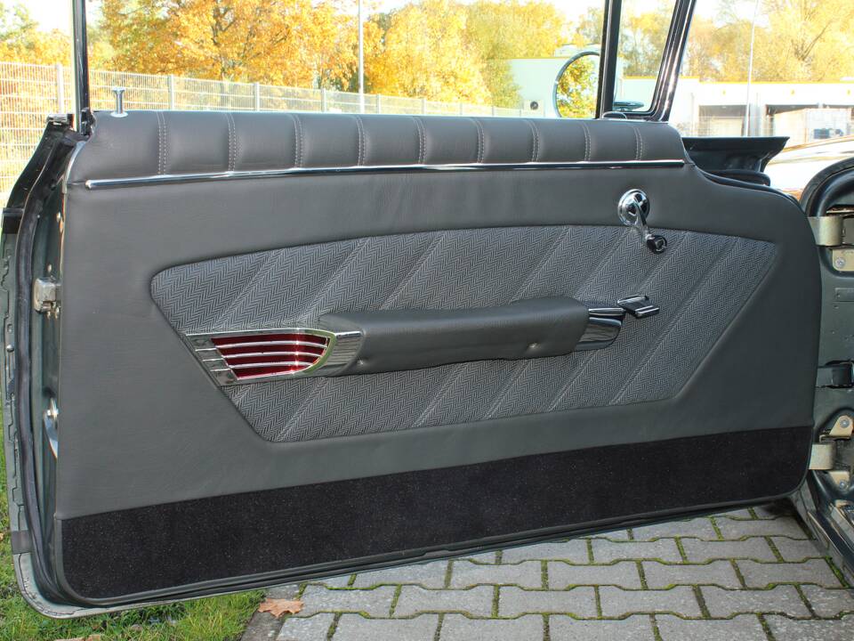 Bild 18/39 von Chevrolet Impala Sport Coupe (1959)