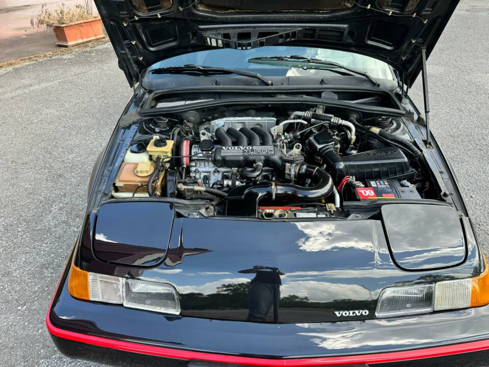 Immagine 26/29 di Volvo 480 Turbo (1990)