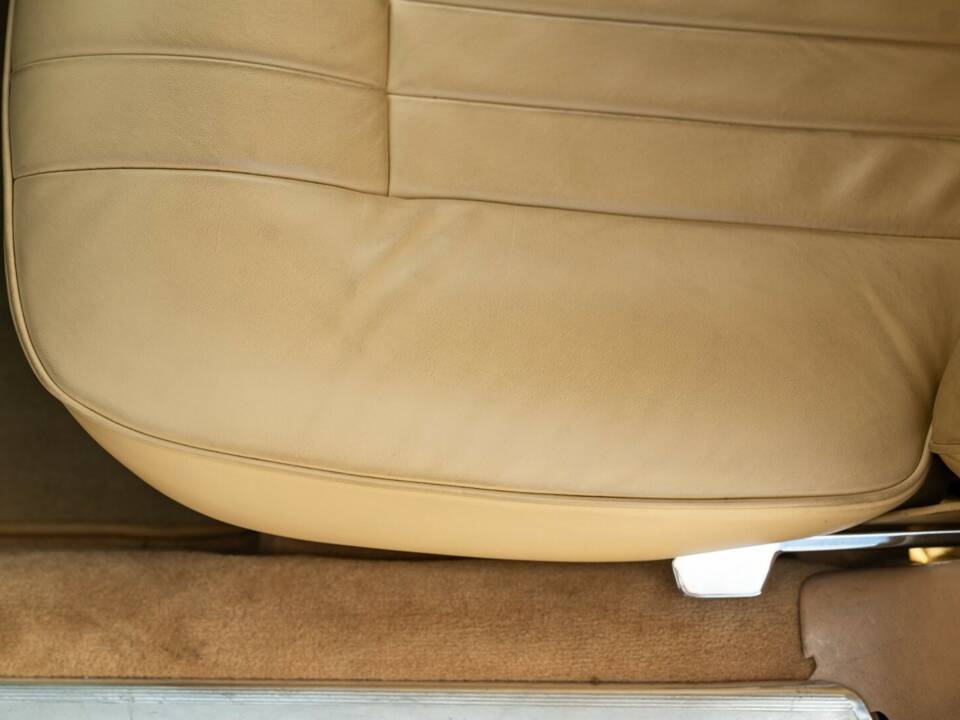 Bild 37/50 von Jaguar XJ 4.2 (1978)