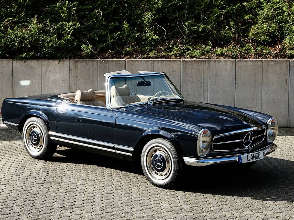 Immagine 13/66 di Mercedes-Benz 280 SL (1969)