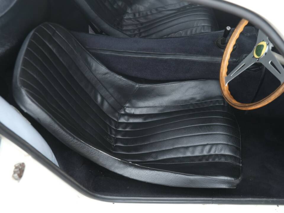 Immagine 27/50 di Lotus Elite S2 (1961)
