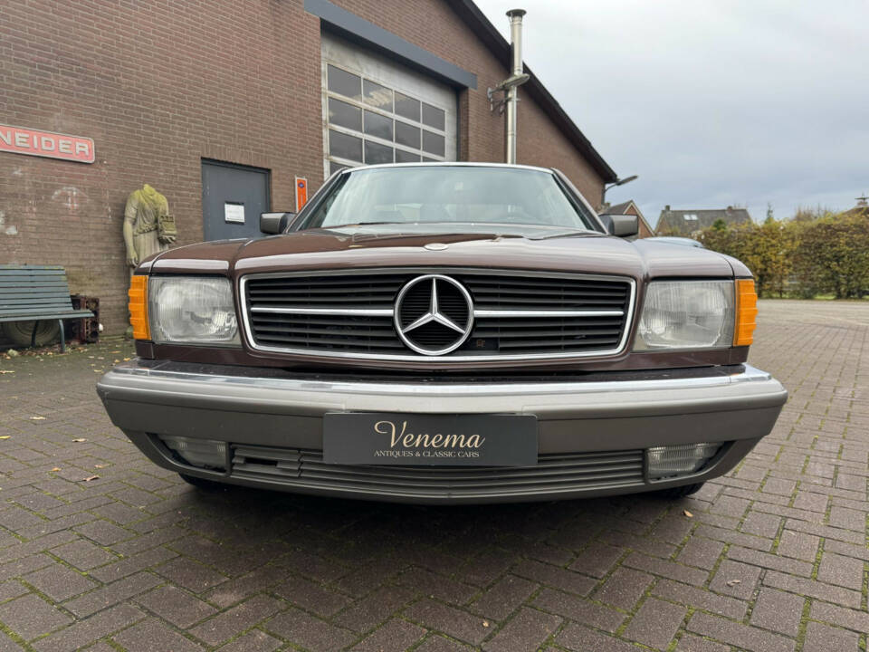 Image 2/18 of Mercedes-Benz 380 SEC (1983)