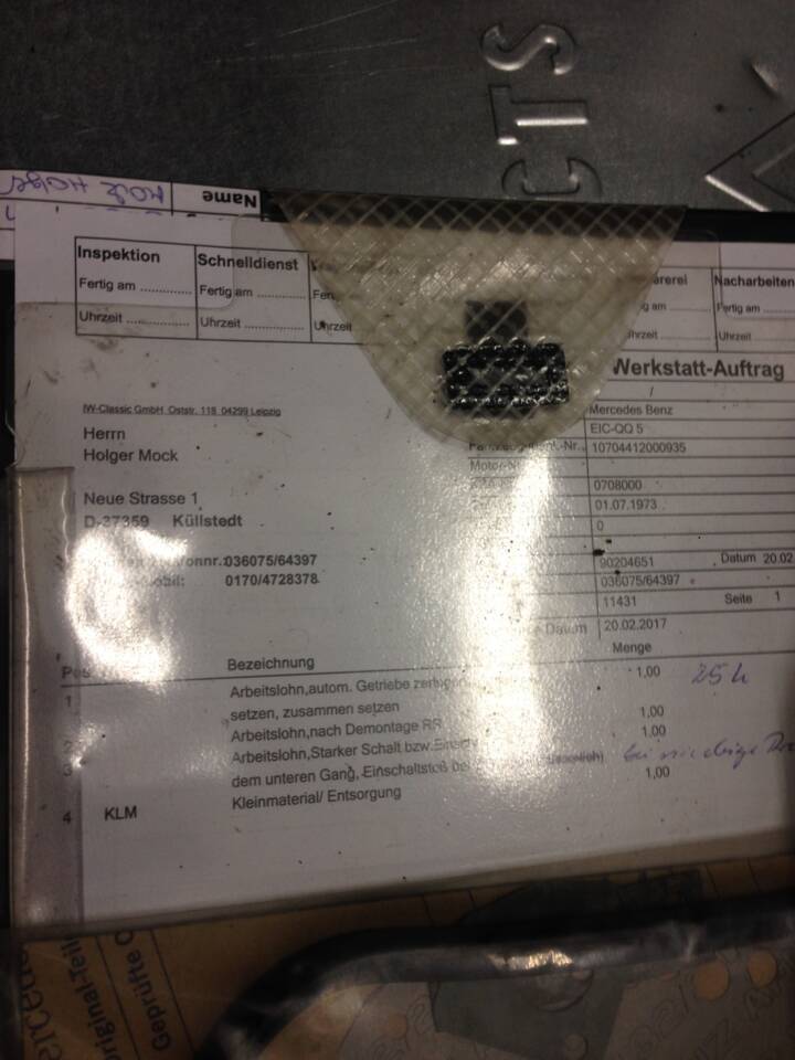 Image 17/28 of Mercedes-Benz 350 SL (1971)